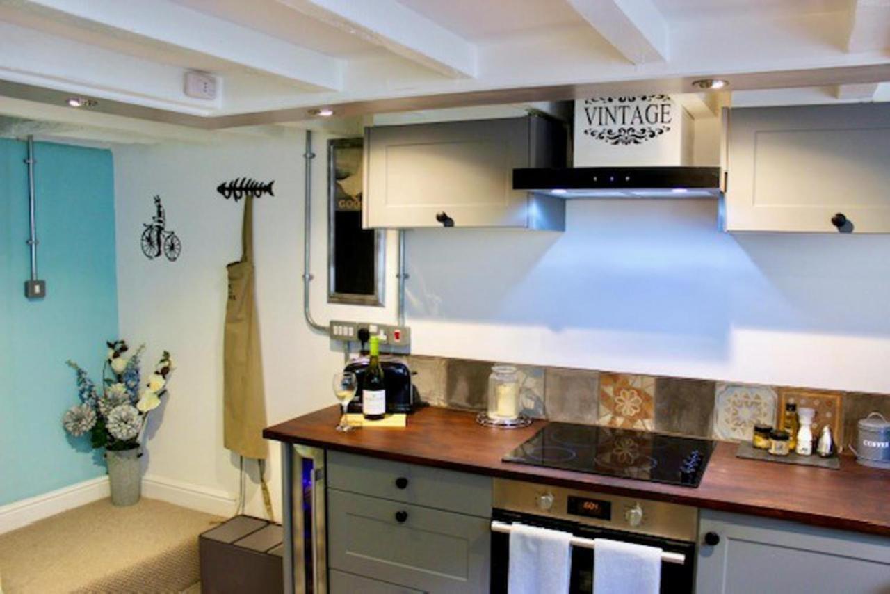Boutique Fisherman'S Grade II Listed Cottage Scarborough Buitenkant foto