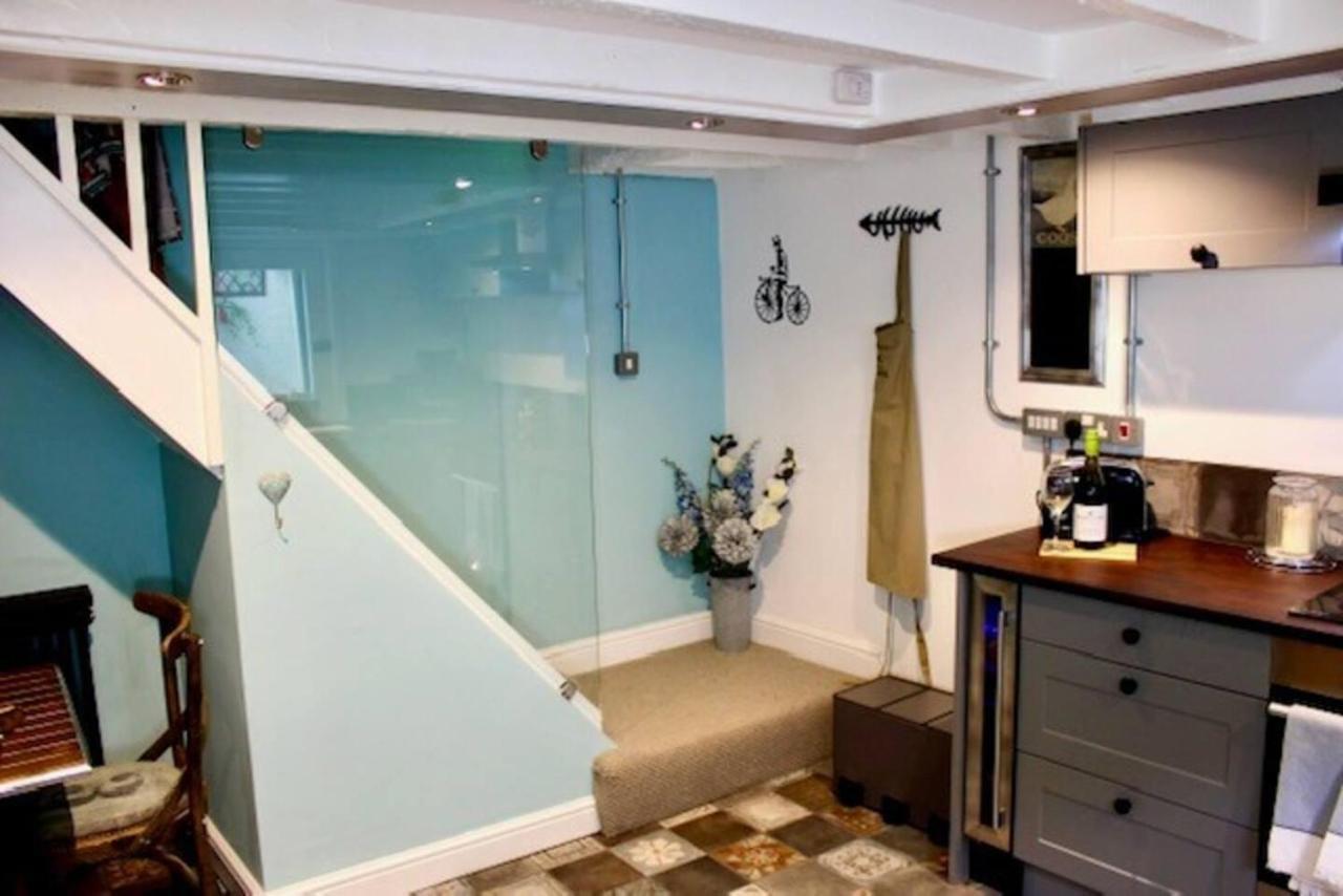 Boutique Fisherman'S Grade II Listed Cottage Scarborough Buitenkant foto