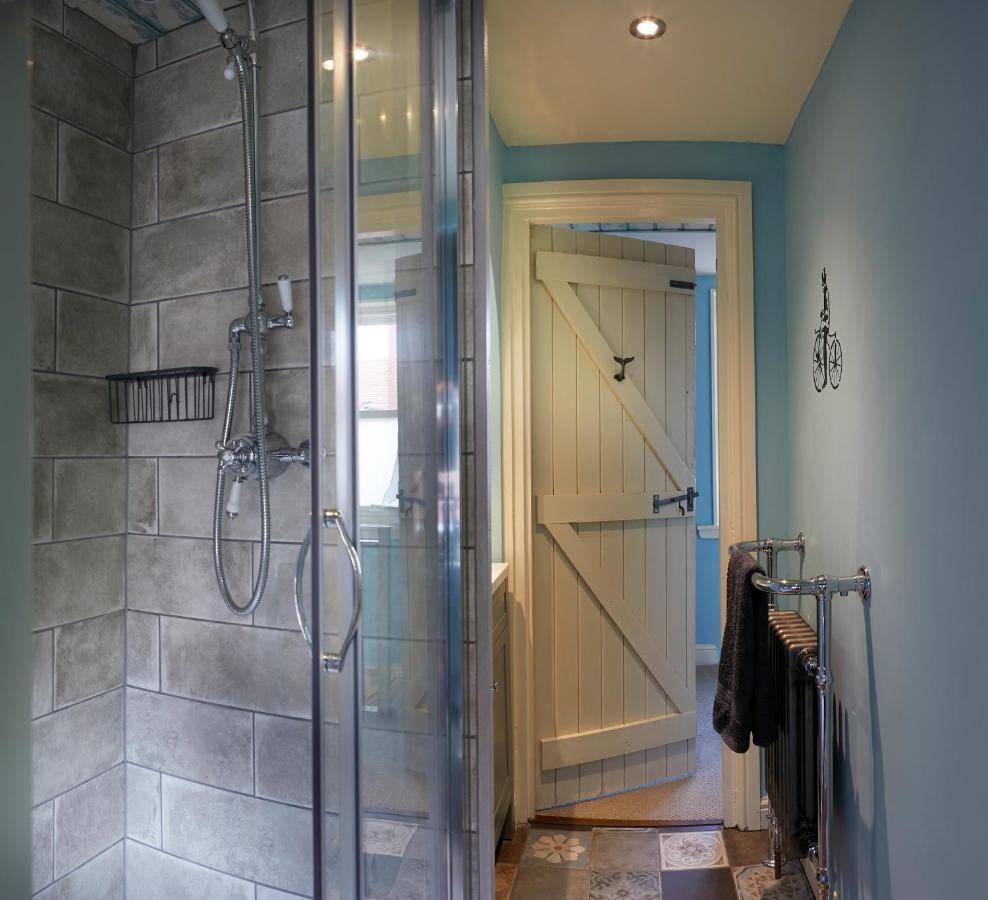 Boutique Fisherman'S Grade II Listed Cottage Scarborough Buitenkant foto